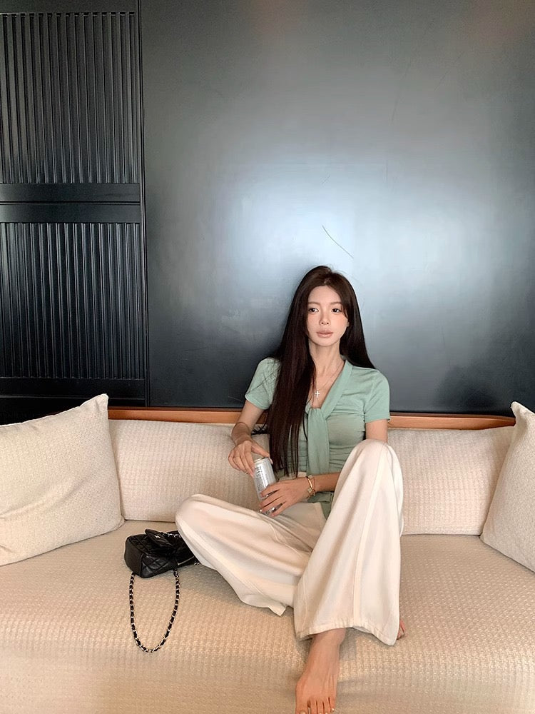 宅女佩佩 休闲系层次感百搭简约上衣 Homebody Peipei | Casual Layered Look Versatile Minimalist Top