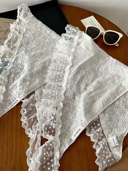 牧羊少女 高级感三角巾包头丝巾 Elegant Shepherdess-Style Triangle Silk Headscarf