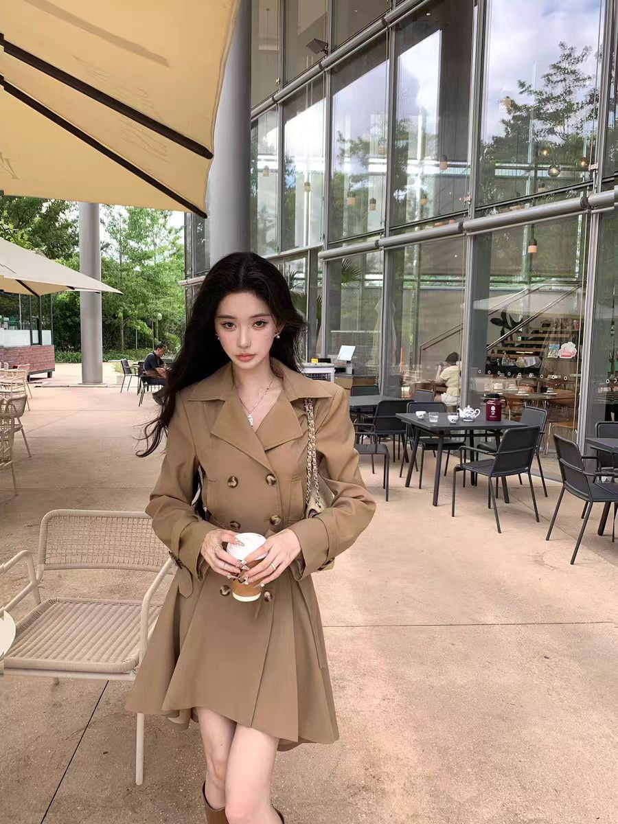 英伦恋歌 秋冬排扣短款风衣 British Love Song Autumn/Winter Buttoned Short Trench Coat