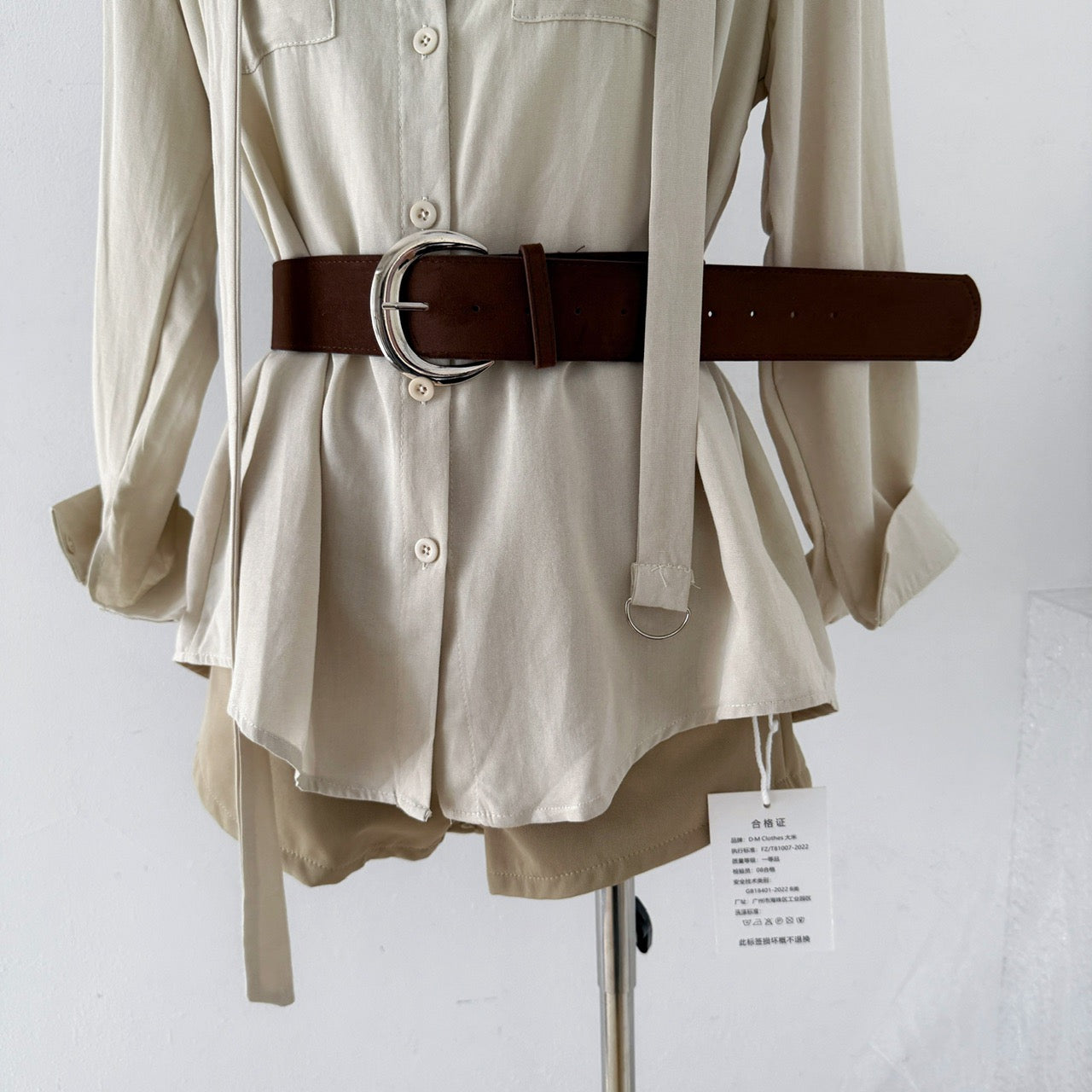 苏黎世早晨 苎麻衬衣高腰短裤套装 Zurich Morning Ramie Shirt and High-Waisted Shorts Set
