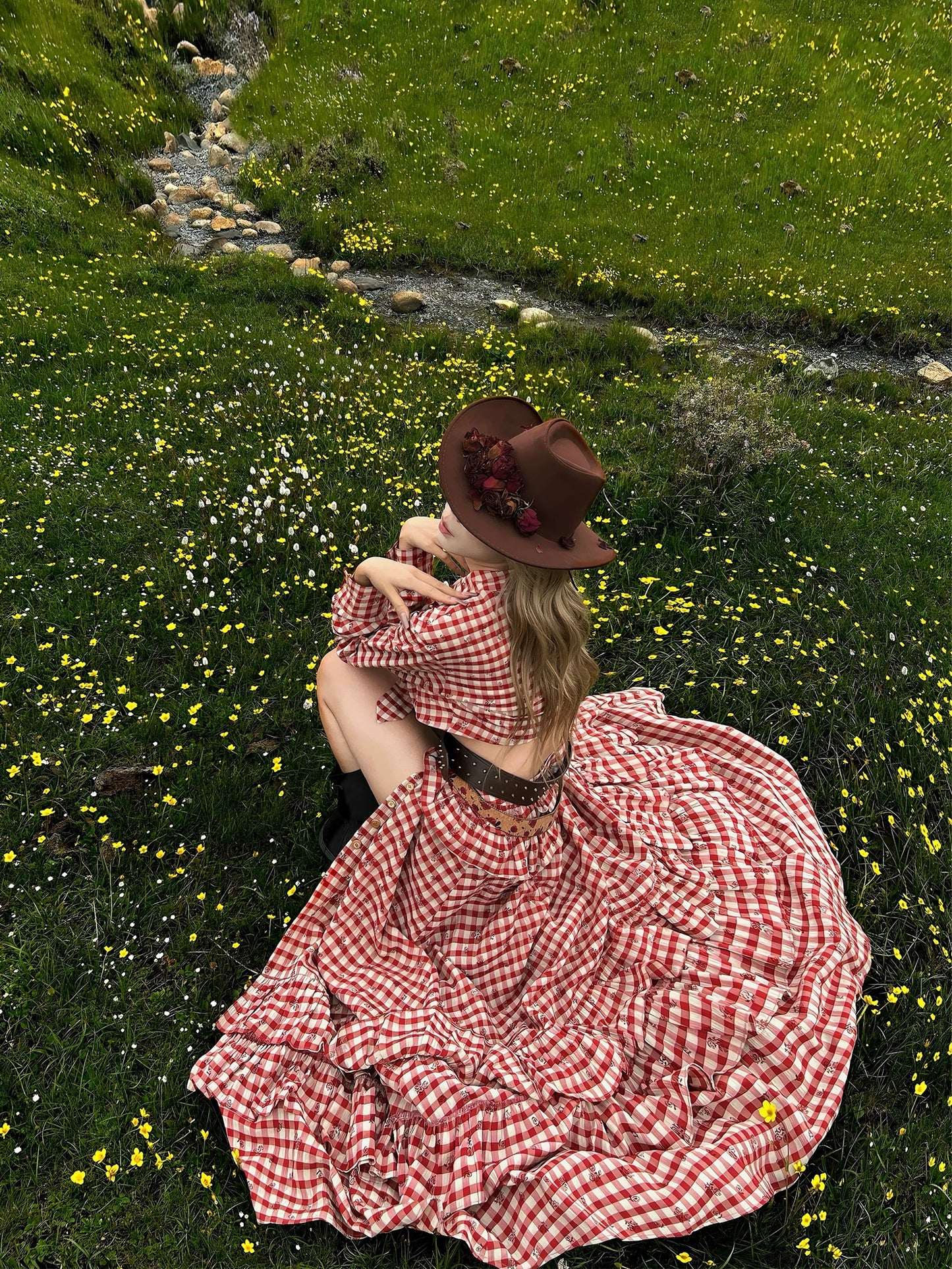 红格猎手 大裙摆红格裙印花套装 Red Plaid Hunter Flared Skirt Print Set