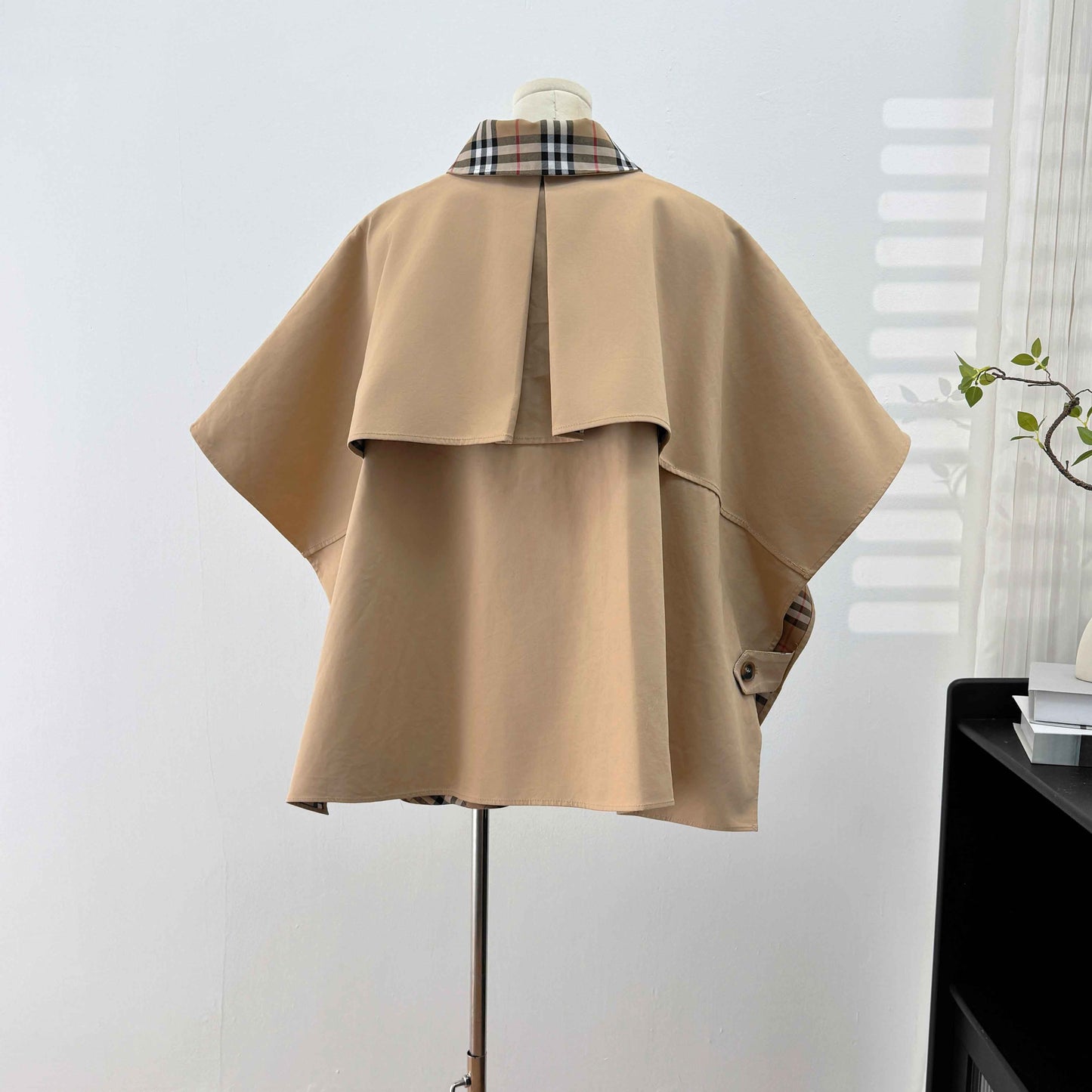 巨爱BBR 格纹秋冬斗篷风衣半裙套装 Obsessed with BBR Plaid Cape Trench Coat and Skirt Set for Fall/Winter