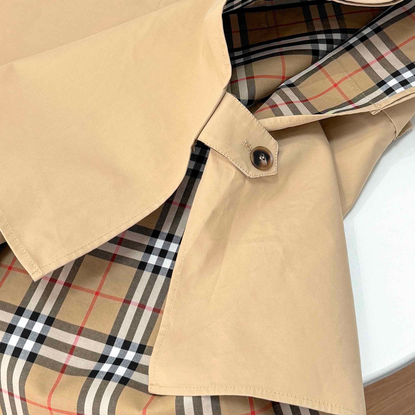 巨爱BBR 格纹秋冬斗篷风衣半裙套装 Obsessed with BBR Plaid Cape Trench Coat and Skirt Set for Fall/Winter