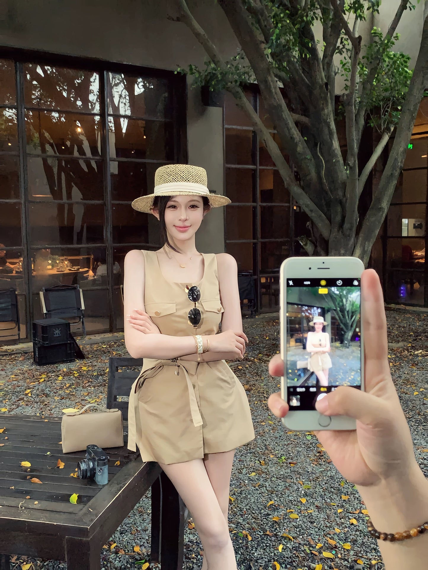 经典格调 气质风衣无袖连衣裙 Classic Style Sleeveless Trench Dress with Elegant Vibes