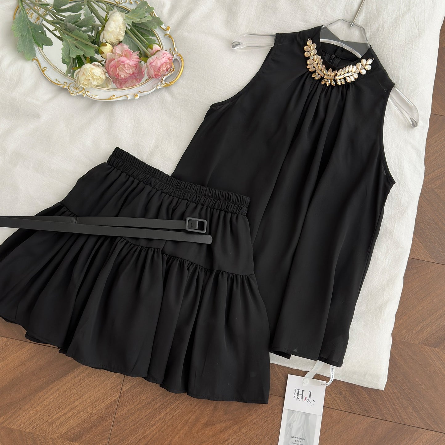 黑色魔法 法式闪钻重工挂脖套装 Black Magic French Rhinestone Halter Neck Set