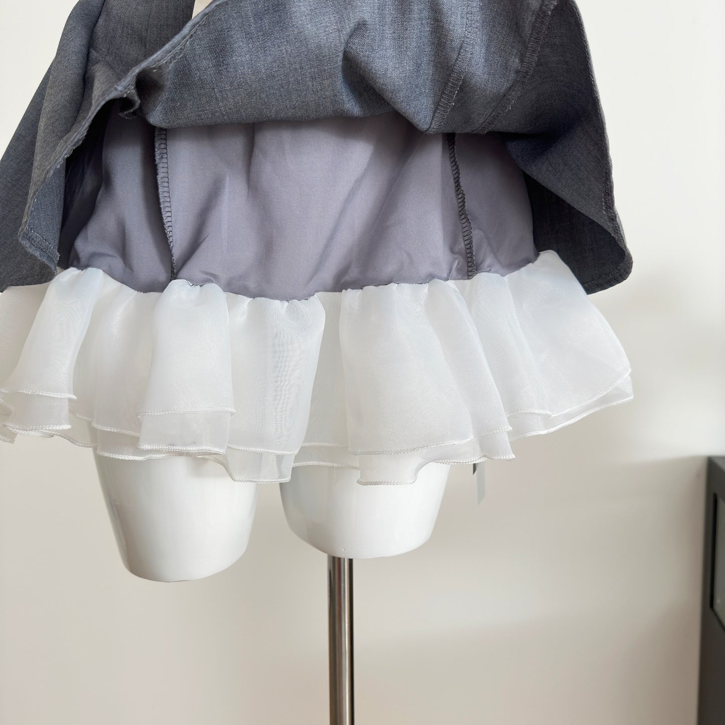 格雷系蝶 撞色一字肩抹胸连衣裙 Gray-Toned Butterfly Color-Block Off-Shoulder Strapless Dress