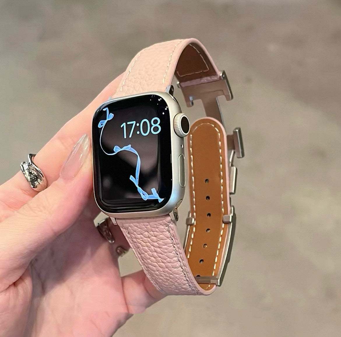Soft lychee-grain leather magnetic clasp Apple Watch band