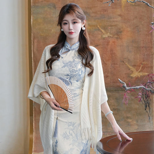 青花瓷 新中式印花水墨改良旗袍 Blue-and-White Porcelain · New Chinese-Style Ink-Print Modern Qipao