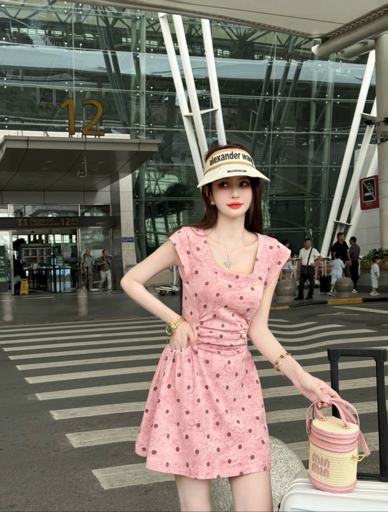 美娜气质 波点韩系甜美减龄连衣裙 Mina-Style Polka Dot Korean Sweet & Youthful Dress