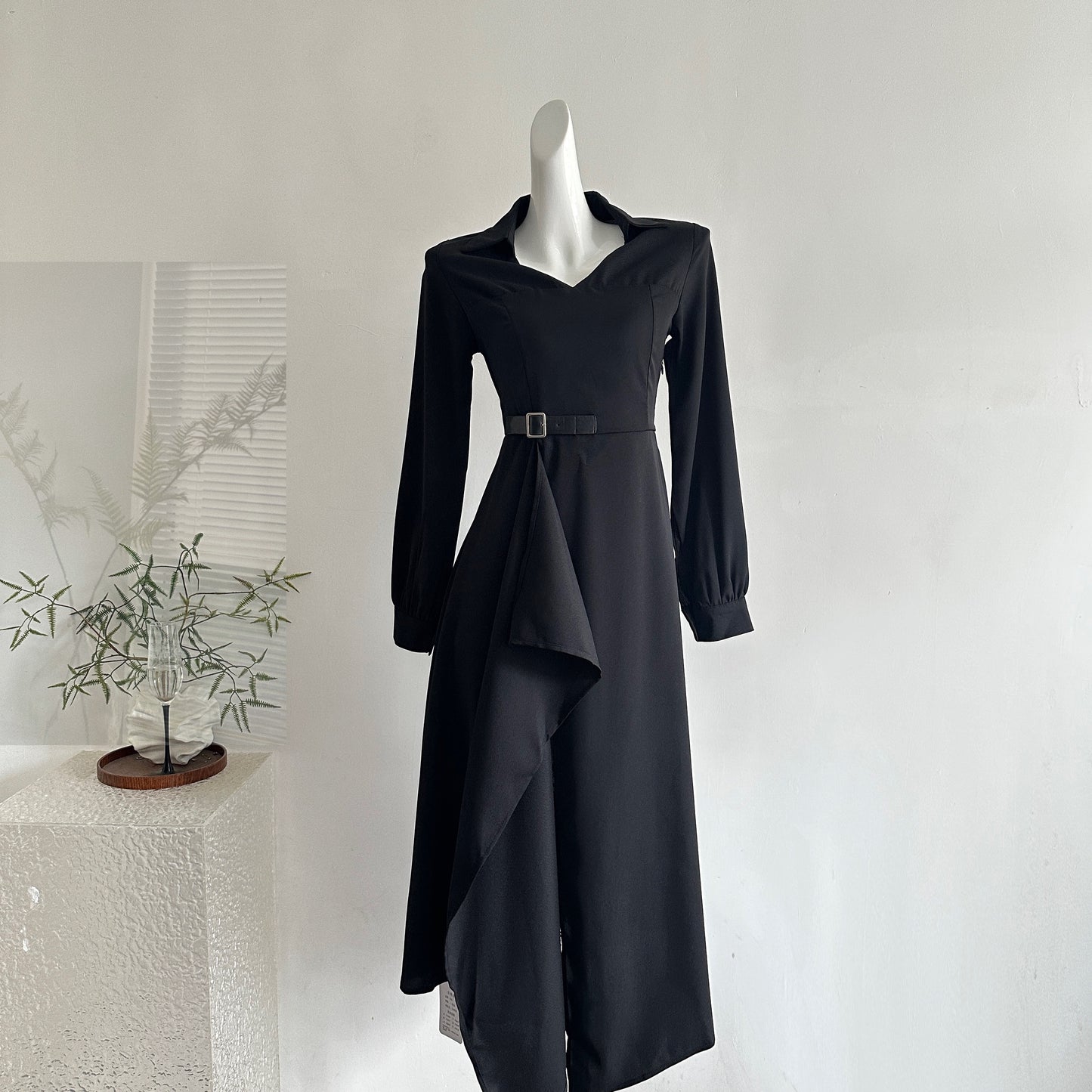松羽珊 长袖蕾丝假两件连衣裙 Songyushan Long Sleeve Lace Faux Two-Piece Dress