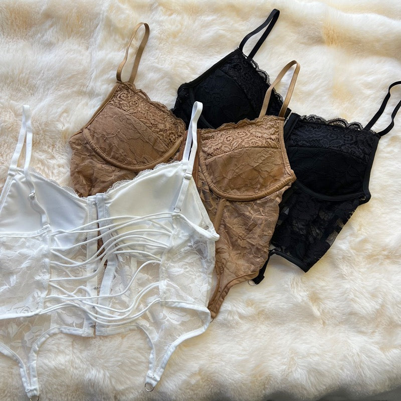 草莓布蕾 蕾丝内搭外穿小背心上衣 Strawberry Brûlée Lace Camisole Top – Wear Alone or as Inner Layer