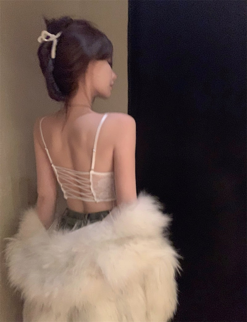 草莓布蕾 蕾丝内搭外穿小背心上衣 Strawberry Brûlée Lace Camisole Top – Wear Alone or as Inner Layer