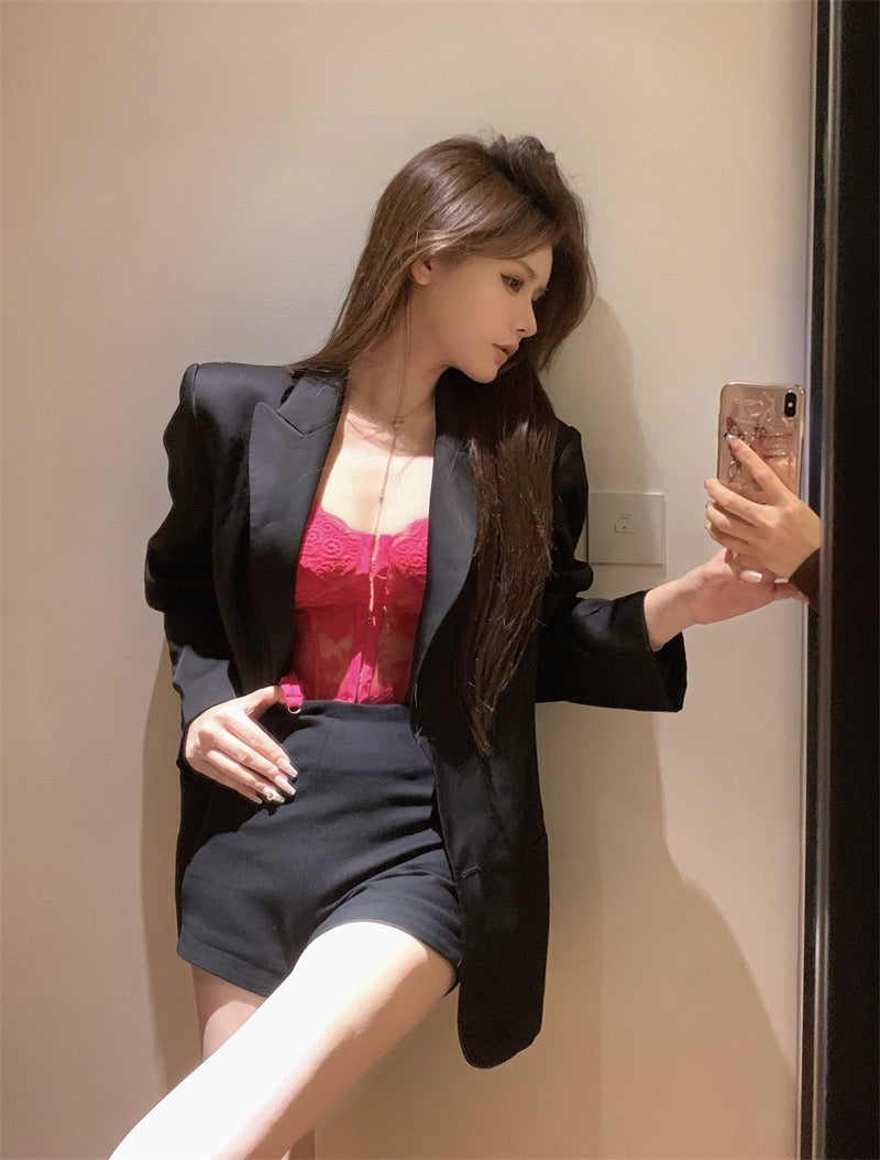 草莓布蕾 蕾丝内搭外穿小背心上衣 Strawberry Brûlée Lace Camisole Top – Wear Alone or as Inner Layer