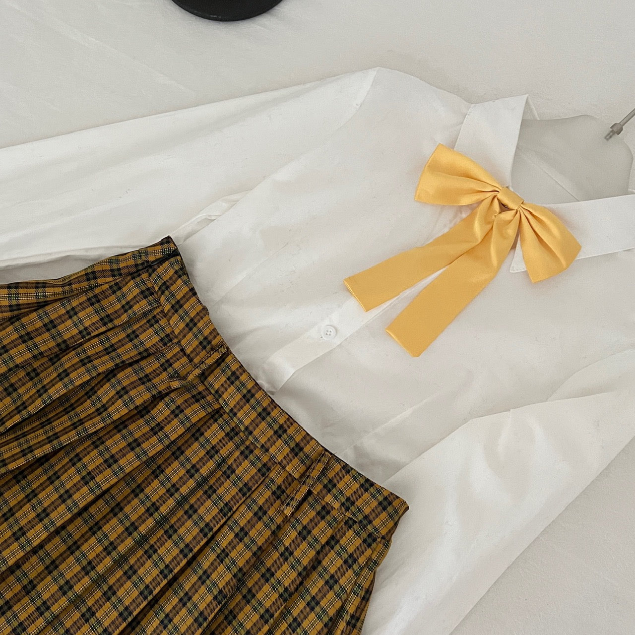 东京女大 JK学院风开衫衬衫半裙套装 Tokyo Women’s University JK Academy-Style Cardigan, Shirt, and Skirt Set