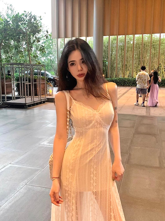 高级浪漫 蕾丝修身设计感白色长裙 High-end romantic stylish design white lace dress