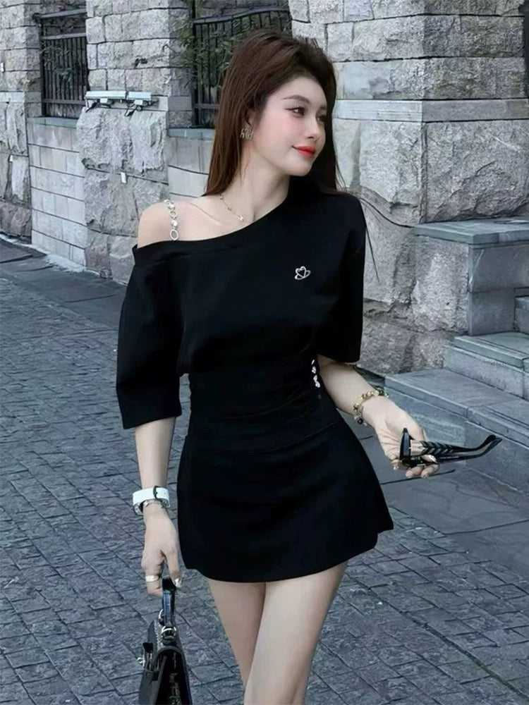 韩系姐姐 露肩短袖休闲裙子套装 Trendy Korean Off-Shoulder Casual Dress Set for Women