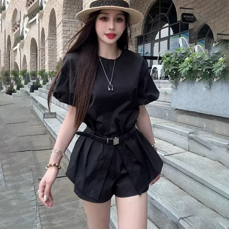 明媚阳光 泡泡袖上衣气质套装 Sunny Elegance – Puff Sleeve Top & Chic Set