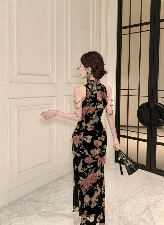 éŁĺç裳 Jade Whisper ¡ Sculpted Floral Fringe Qipao Dress