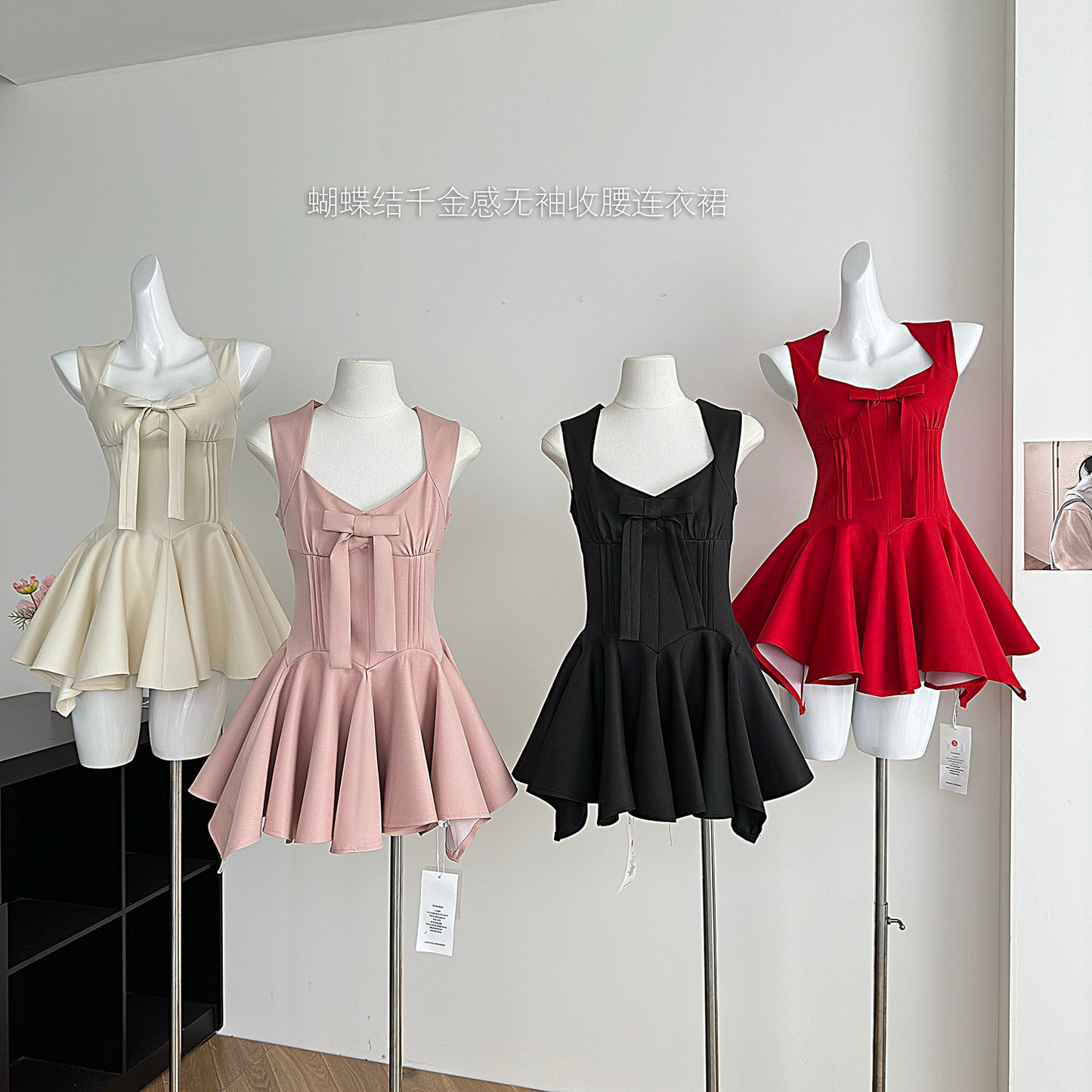 谜笛公主裙 甜美蝴蝶结收腰大裙摆连衣裙 英文翻译 MIDI Princess Dress with Sweet Bow Waist and Full Skirt
