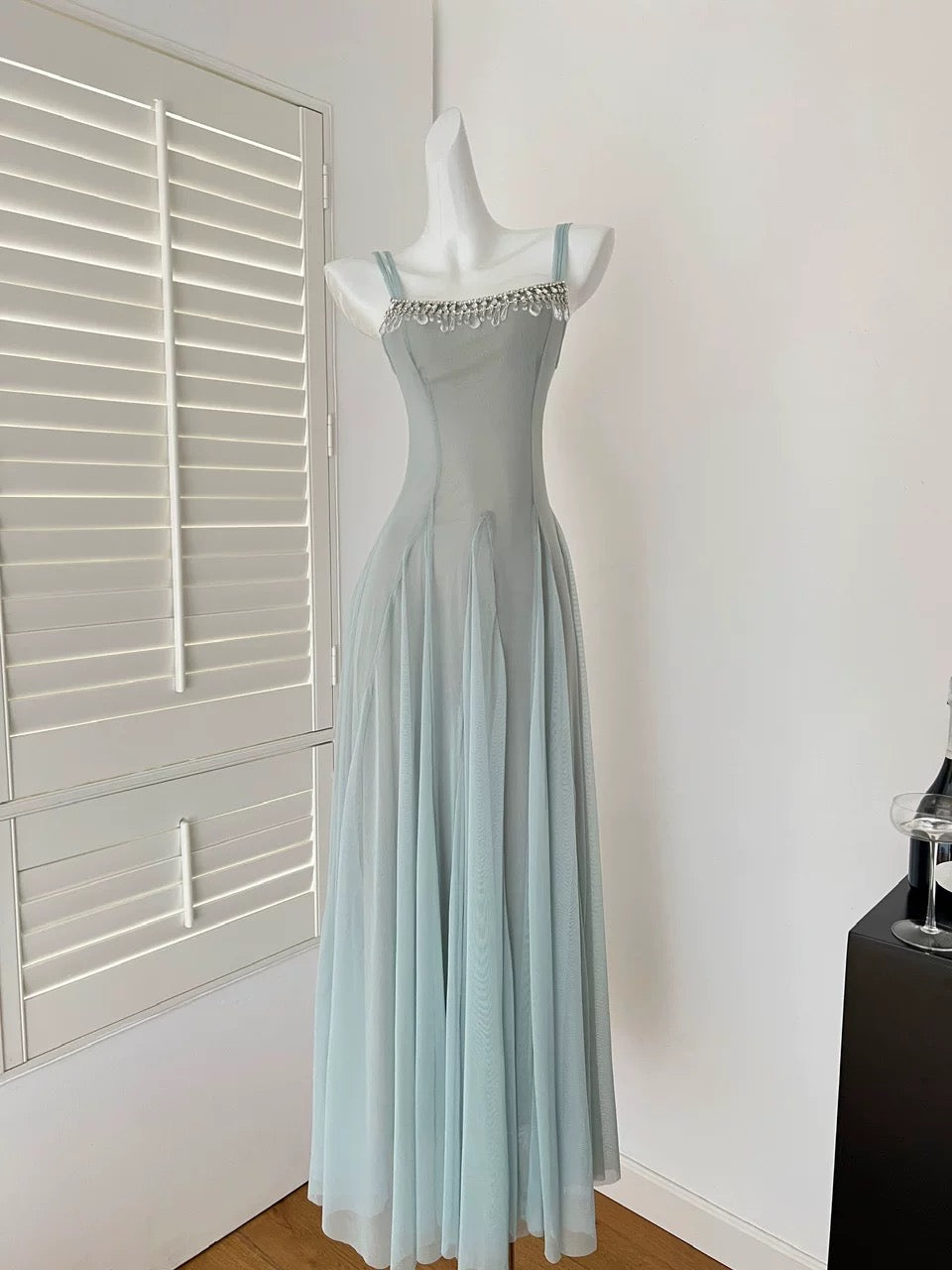 米兰印象 高端水钻链大裙摆连衣裙 Milan-Inspired High-End Rhinestone Chain Dress with a Full Skirt