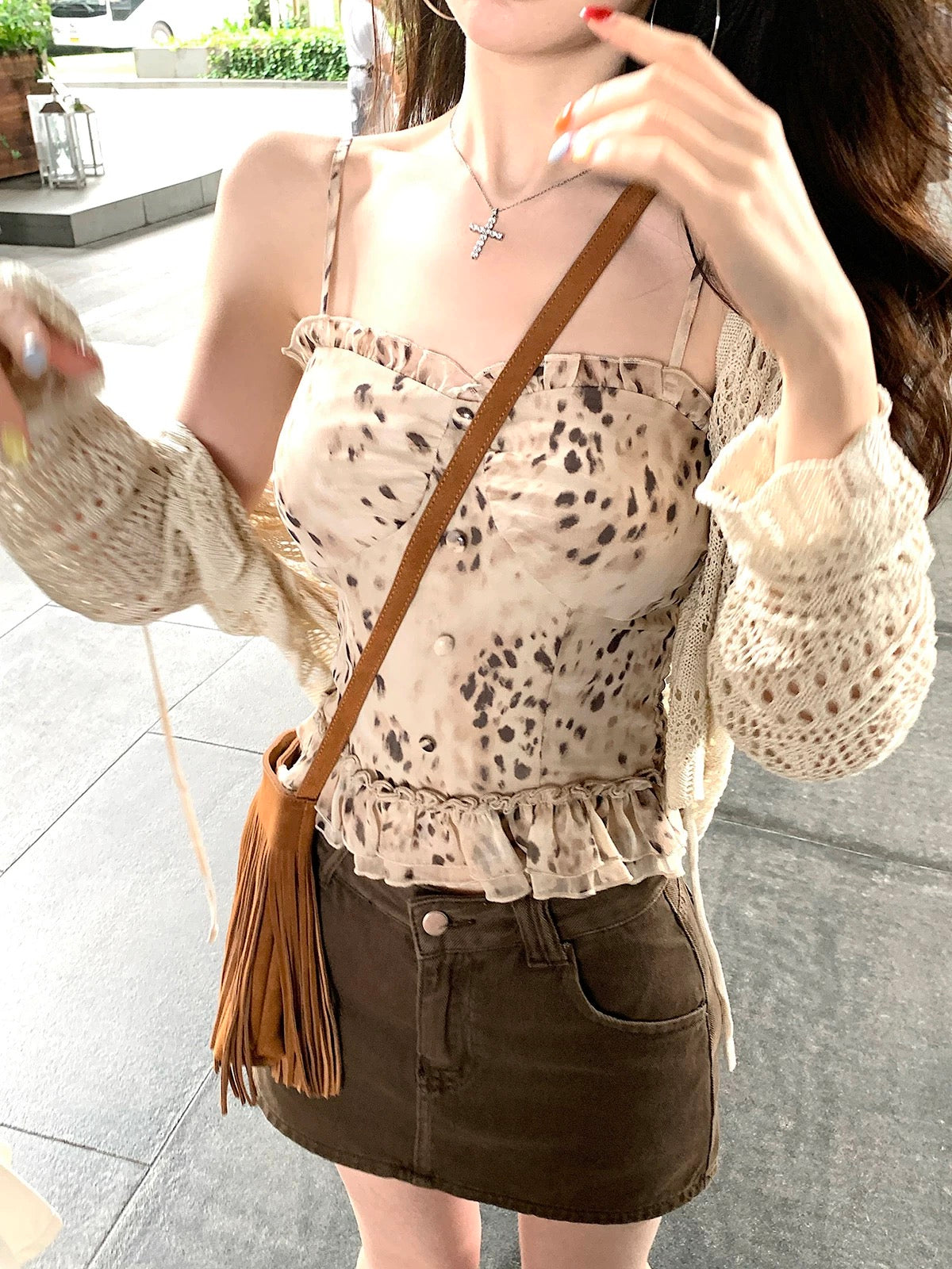 慵懒豹豹 花纹吊带气质百搭三件套 Lazy Leopard – Printed Cami Chic Versatile Three-Piece Set