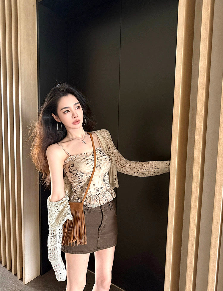 慵懒豹豹 花纹吊带气质百搭三件套 Lazy Leopard – Printed Cami Chic Versatile Three-Piece Set