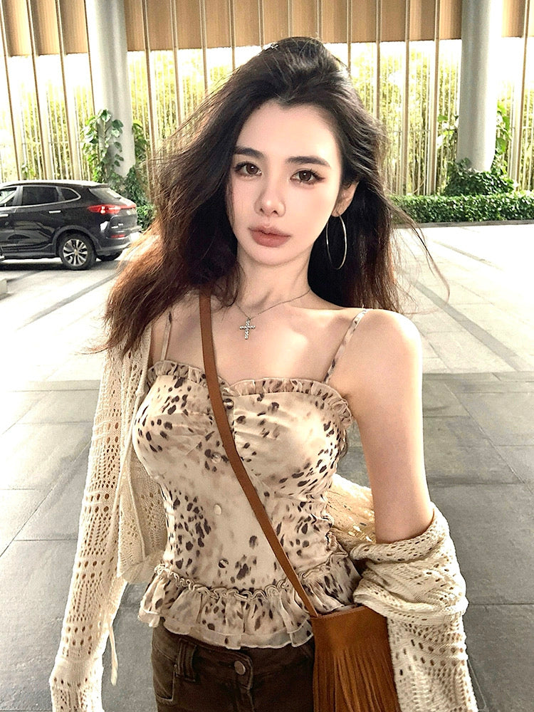 慵懒豹豹 花纹吊带气质百搭三件套 Lazy Leopard – Printed Cami Chic Versatile Three-Piece Set