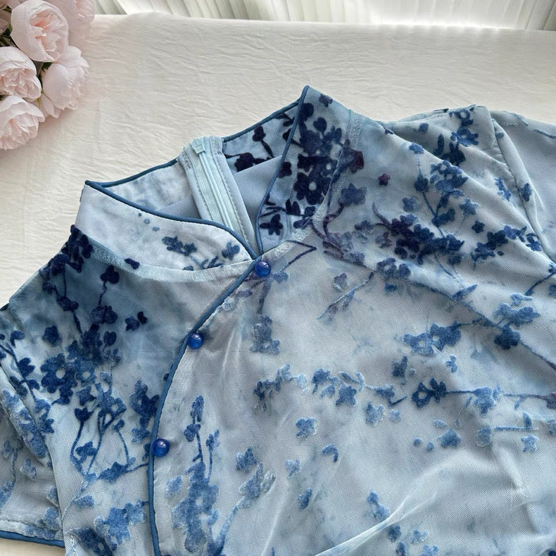 寒梅映蓝 新中式蓝色古典旗袍 Winter Plum Blue Classic Modern Cheongsam