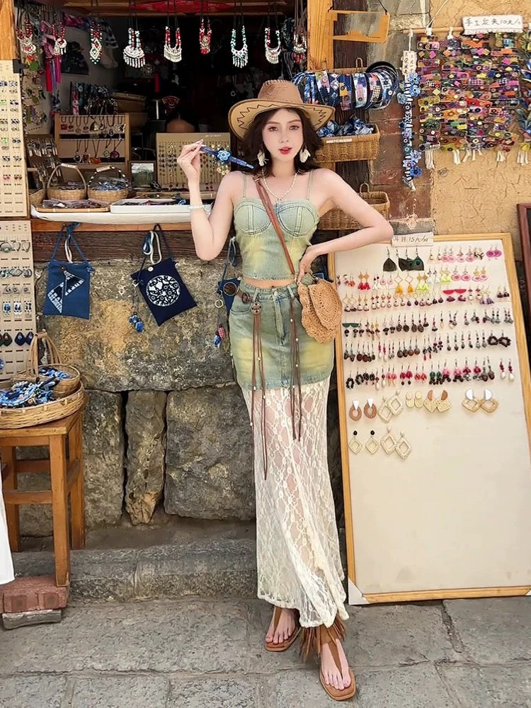 小辣椒 吊带牛仔蕾丝拼接半裙套装 Chili Girl Spaghetti Strap Denim and Lace Patchwork Skirt Set
