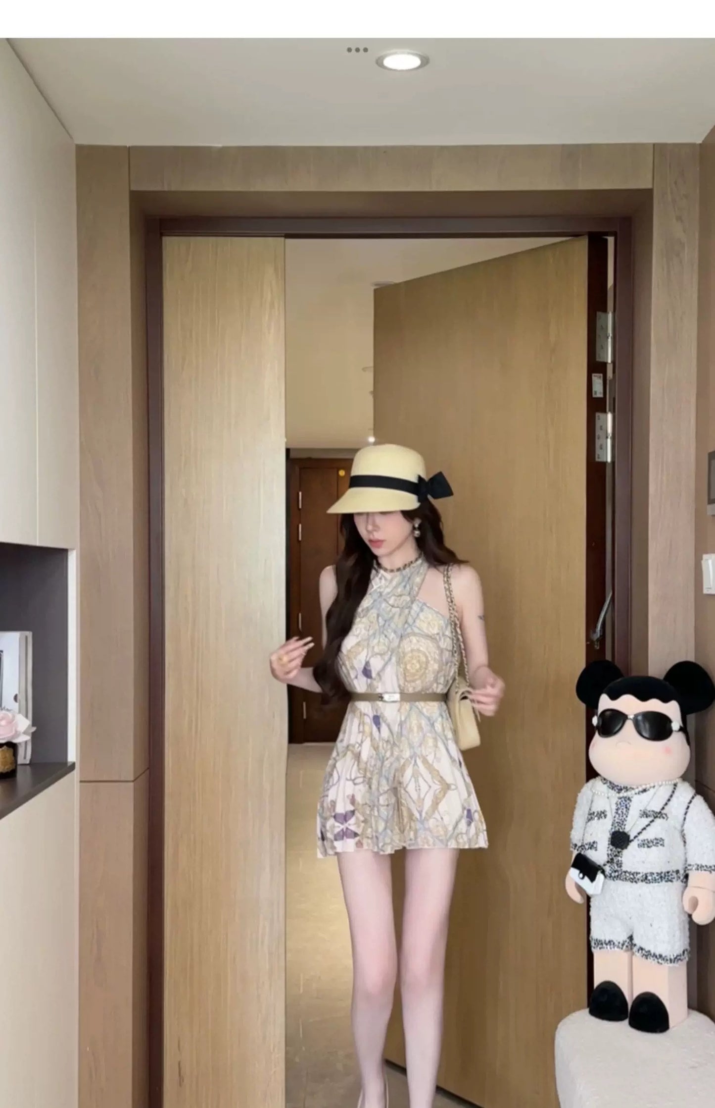 尼罗浮宫 交叉挂脖印花连衣裙 Nile Louvre Cross-Halter Printed Dress
