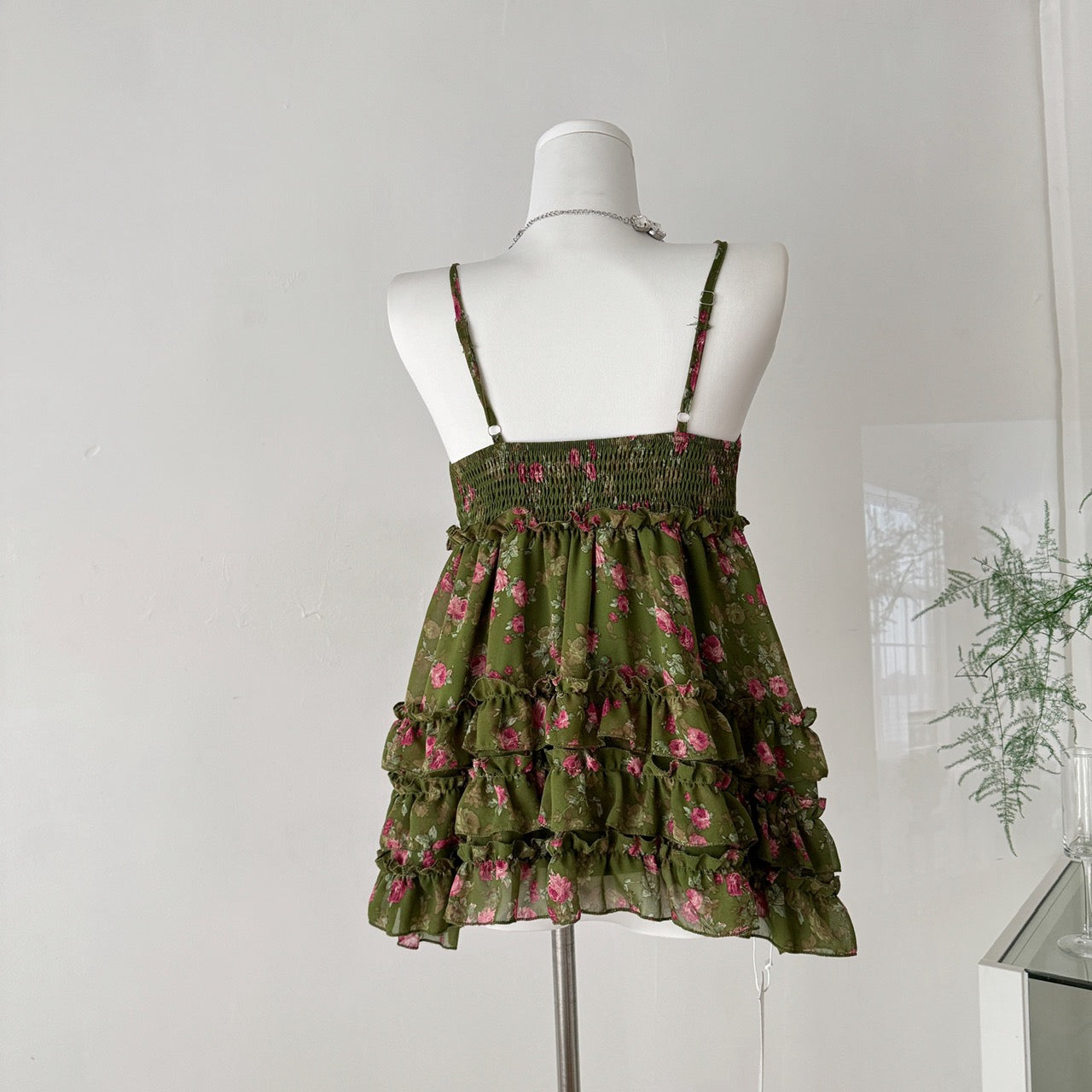 初夏花萝 复古多层蛋糕吊带上衣 Early Summer Floral Retro Layered Ruffle Camisole