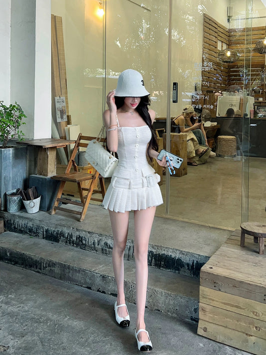 香香女孩 小香风吊带百褶半裙套装 Chanel Girl Chanel-Style Camisole and Pleated Skirt Set