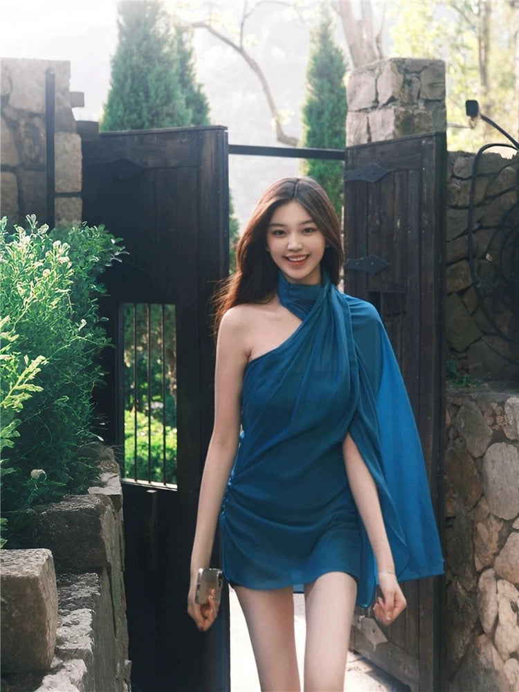 塞纳风信 流光蓝挂脖露肩连衣裙 Seine Breeze Iridescent Blue Halter Off-Shoulder Dress