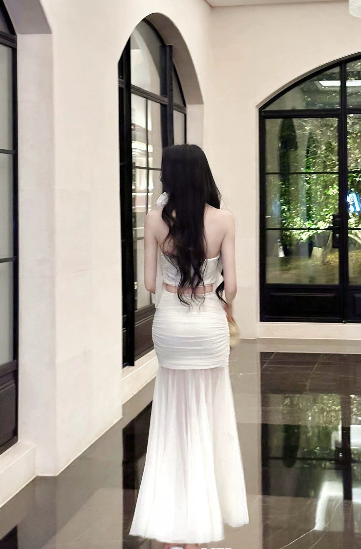 美艳迷雾 立体花朵上衣柔纱半裙套装 Enchanting Mist – 3D Floral Top and Soft Tulle Skirt Set