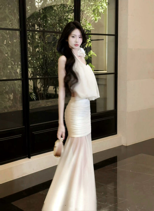 美艳迷雾 立体花朵上衣柔纱半裙套装 Enchanting Mist – 3D Floral Top and Soft Tulle Skirt Set