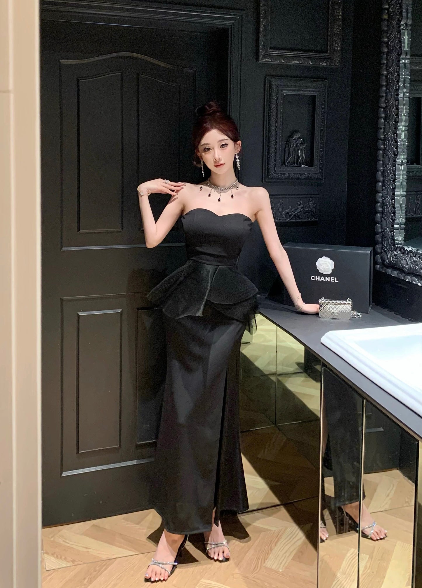 姐姐聚会 性感抹胸法式气质连衣裙 Sister’s Gathering Sexy Strapless French-Style Elegant Dress