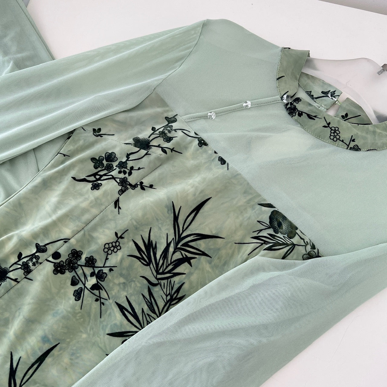 青山雾 长袖新中式温婉清雅旗袍 Qingshanwu Long-Sleeve New Chinese-Style Elegant Cheongsam