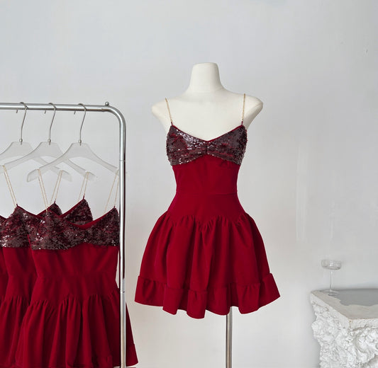 顶美打造 重工款V领丝绒吊带连衣裙 Delicately Crafted Velvet V-Neck Slip Dress by Dingmei