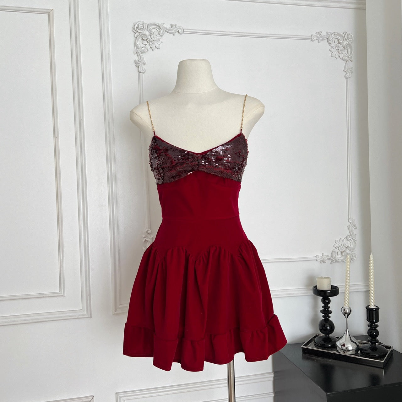 顶美打造 重工款V领丝绒吊带连衣裙 Delicately Crafted Velvet V-Neck Slip Dress by Dingmei