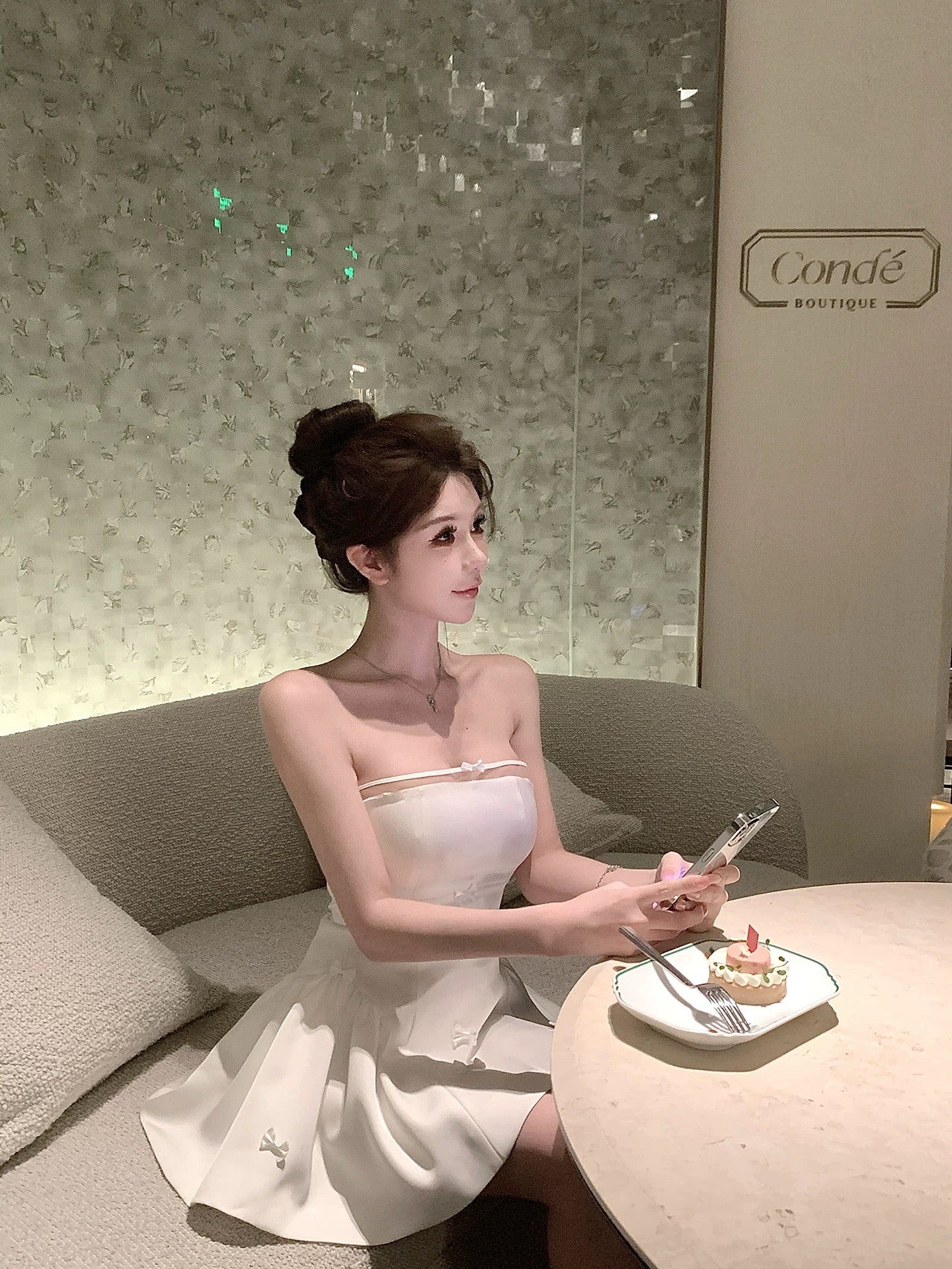 少女心事 甜美蝴蝶结蓬蓬小礼裙 Sweetheart Secrets Puffy Mini Dress with Cute Bow
