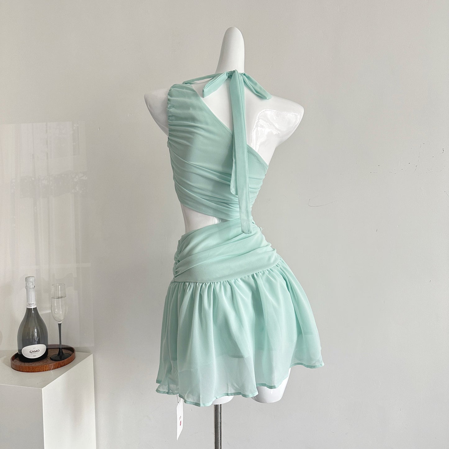 丝萝乔木 斜肩露腰网纱连衣裙 Silk Vine & Tall Tree One-Shoulder Mesh Dress with Cutout Waist