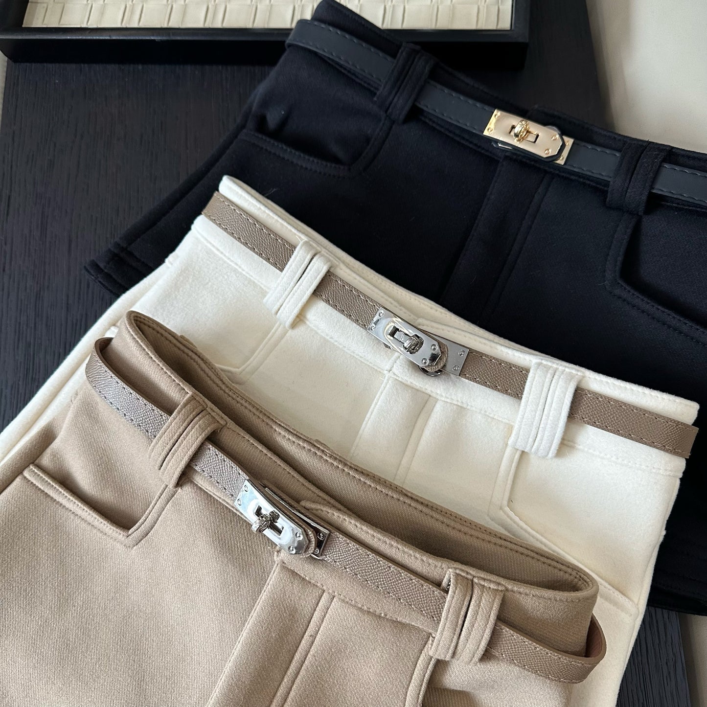 元气贝贝 百搭高腰配腰带热裤 Energetic Bebe Versatile High-Waisted Belted Shorts