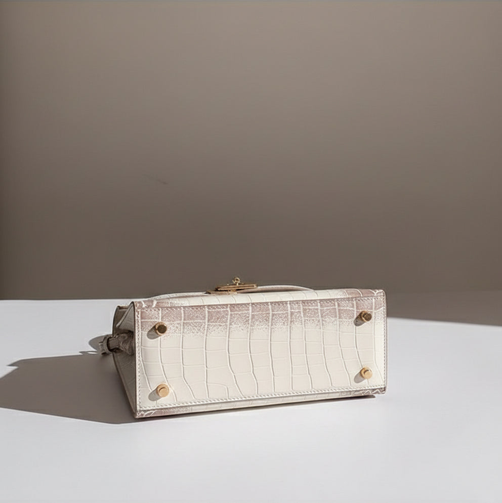 索菲亚 晚宴型镶钻手提包包 Sophia Diamond-Encrusted Evening Handbag