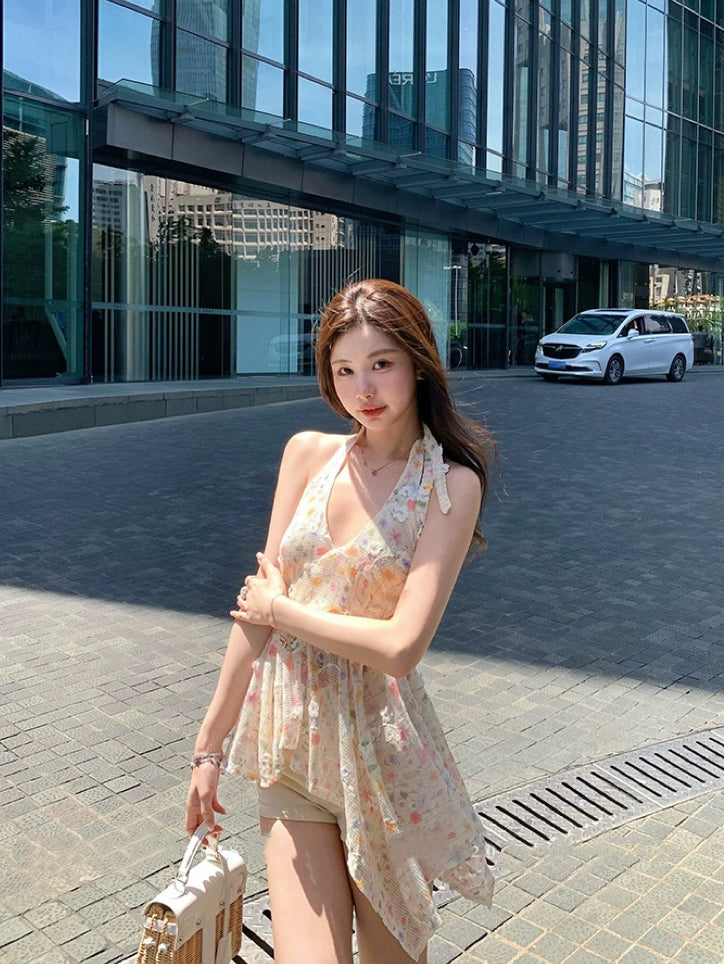 甜美歌颂 挂脖粉系碎花上衣 Sweet Ode Halter Neck Pink Floral Top