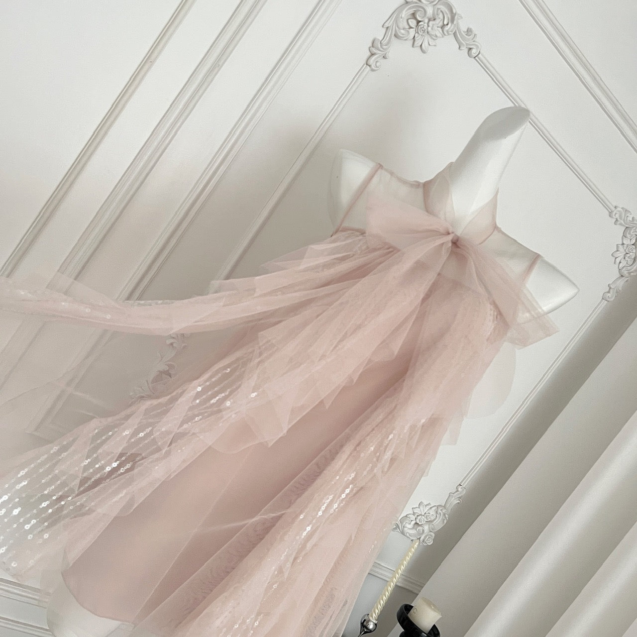 粉雾香氛 蝴蝶结不规则网纱裙 Pink Mist Fragrance Irregular Tulle Dress with Bow