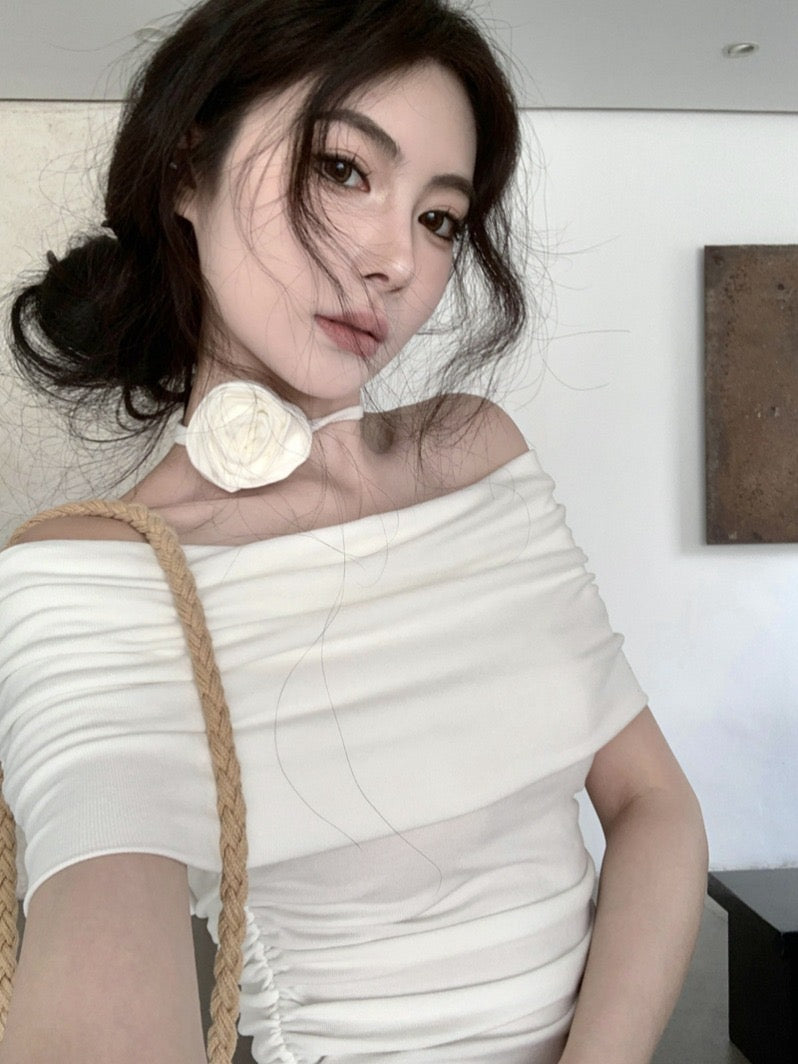 微醺花火 一字肩短袖花朵上衣 Blooming Shoulder Off-the-shoulder Floral Crop Top