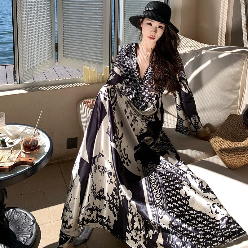 墨色繁花 老钱风印花V领连衣裙Vintage Manor Floral Maxi Dress