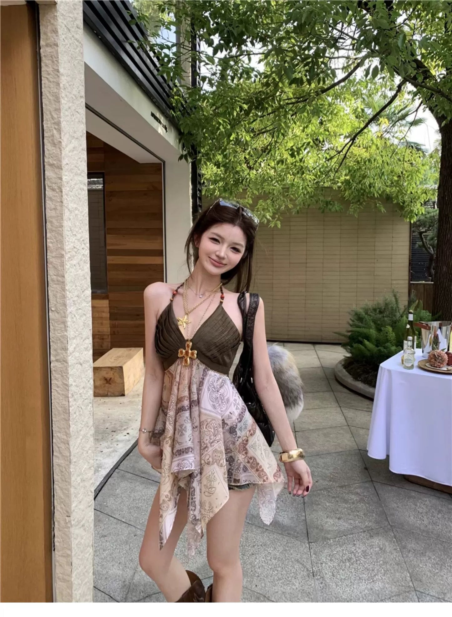 白娅衫 时髦个性拼色串珠吊带上衣 Baiya Fashionable Color-Block Beaded Camisole Top