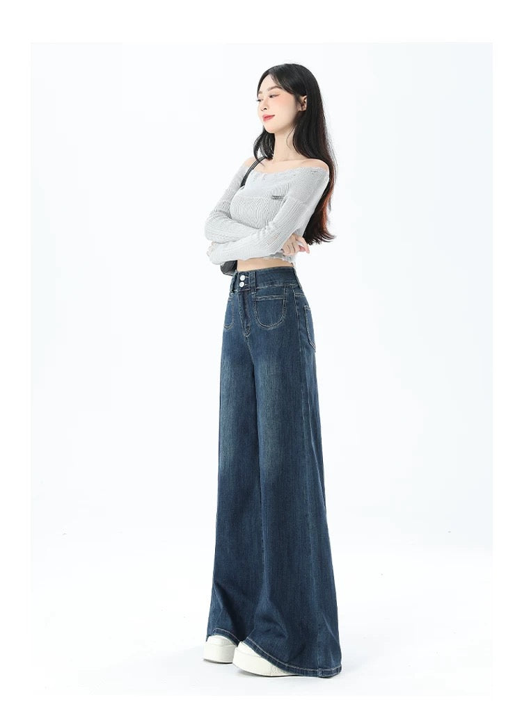 阔腿牛仔 高腰显瘦宽松的直筒喇叭牛仔裤 Wide-Leg High-Waisted Flared Jeans – Loose Fit and Slimming Straight Cut