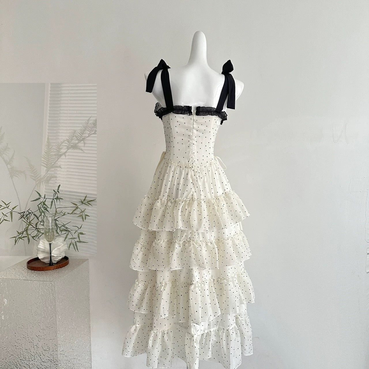 香榭奥黛丽 波点夏日绝美连衣裙 Champs-Élysées Audrey Polka Dot Stunning Summer Dress
